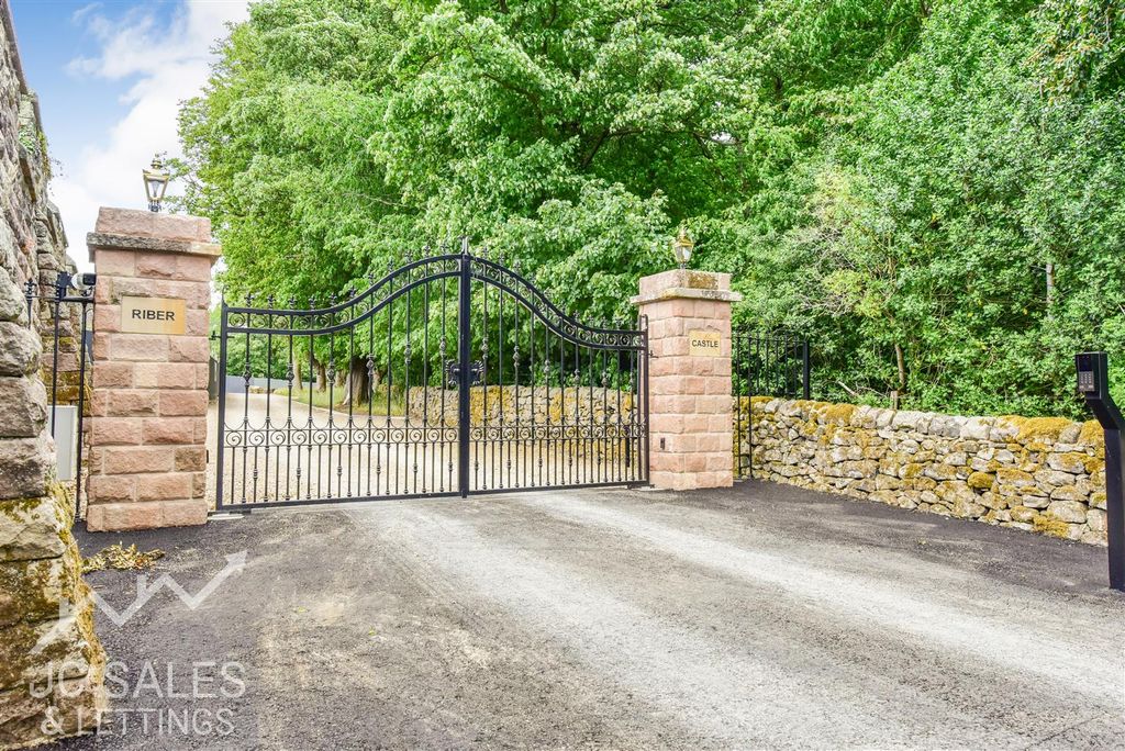 Additional image 32 of 2 bed flat to rentRiber Castle, Riber, Matlock DE4