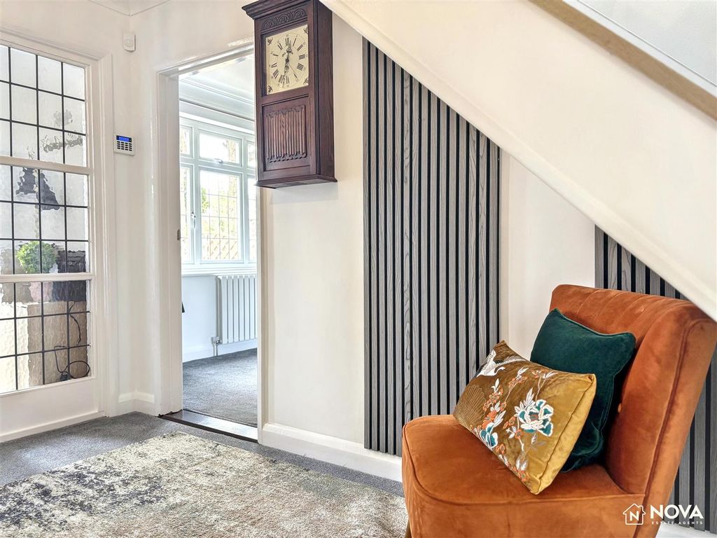 Additional image 15 of 4 bed detached house to rentOld Bedford Road, Luton LU2