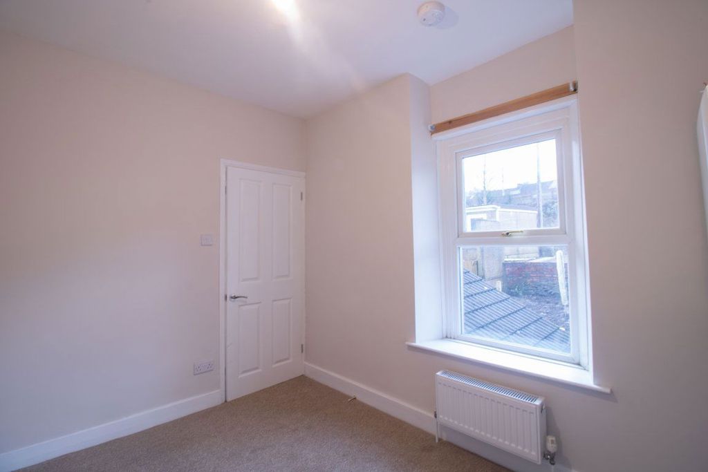 Additional image 12 of 3 bed property to rent22 David Street, Blackwood NP12