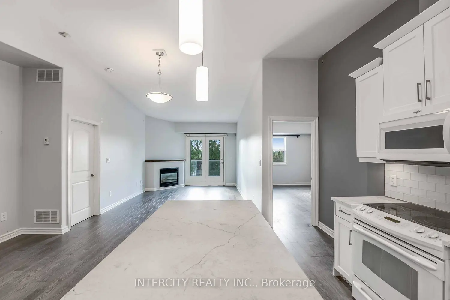 Additional image 3 of 6928 Ailanthus Avenue 306