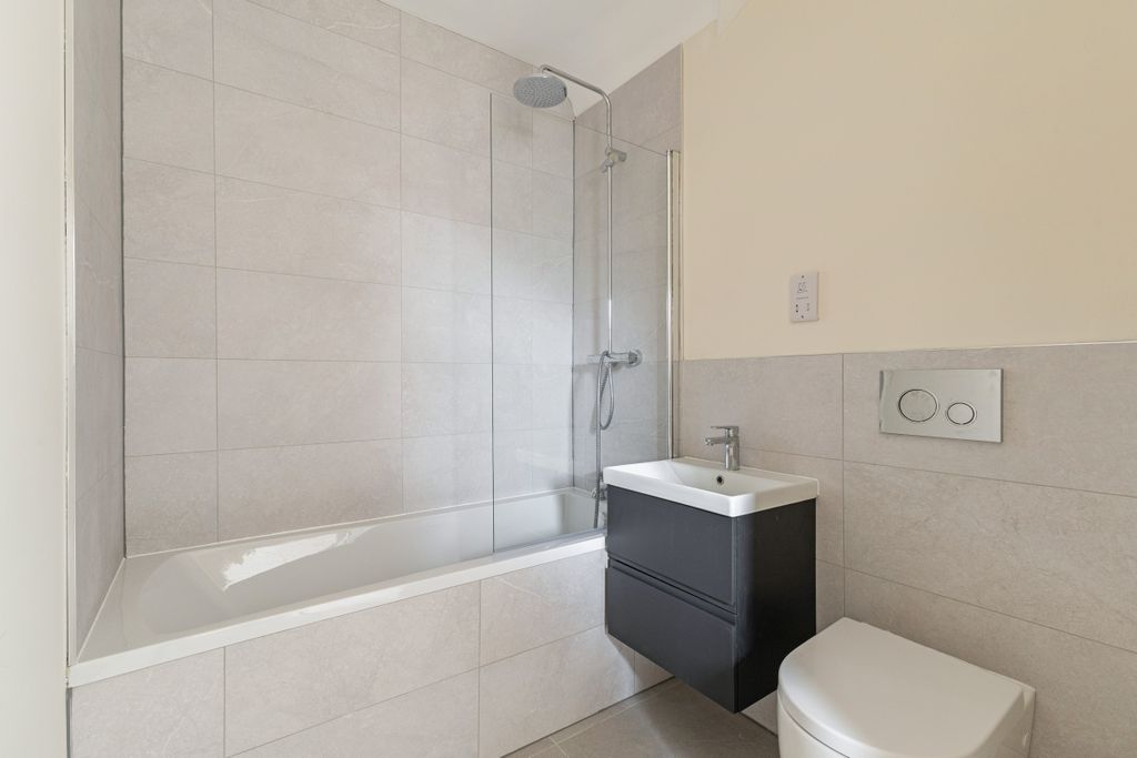 Additional image 12 of 4 bed town house to rentStation Road, Hungerford RG17