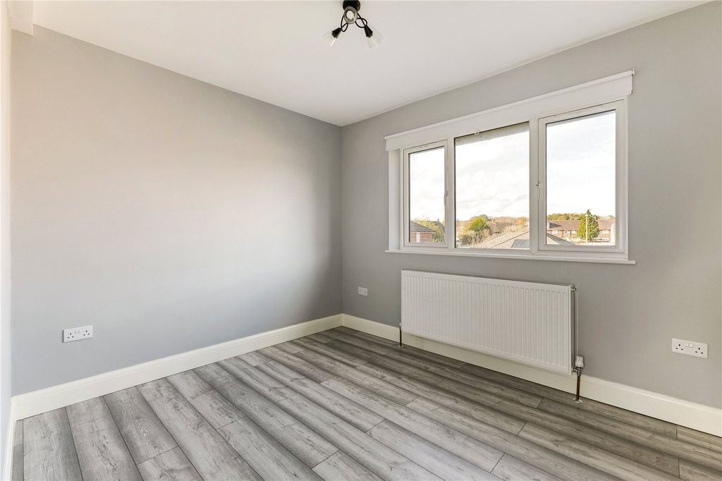 Additional image 10 of 8 bed semi-detached house to rentRockley Road, Luton, Bedfordshire LU1