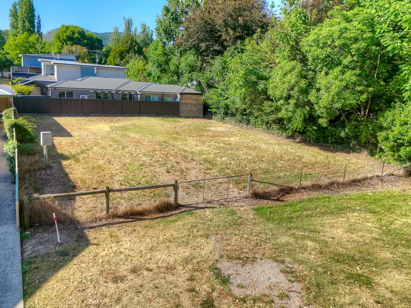 Additional image 6 of 2A Riverside Avenue, Bright VIC 3741
