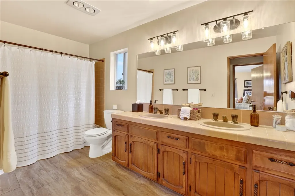 Additional image 44 of 26633 Thunderbird Dr, Lake Arrowhead, CA 92352