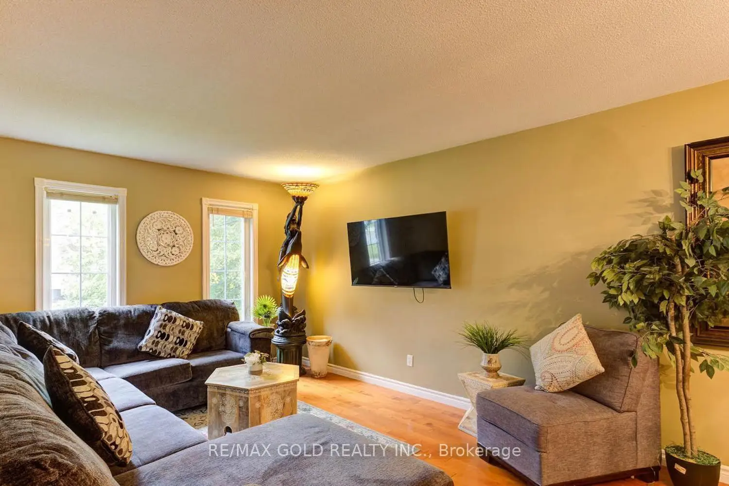 Additional image 4 of 39 Downer Crescent