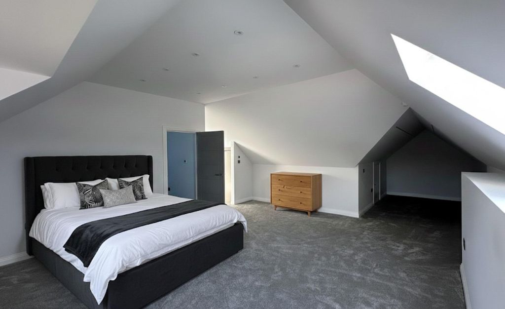 Additional image 7 of 5 bed detached house to rentGreen Meadows, Ascot SL5
