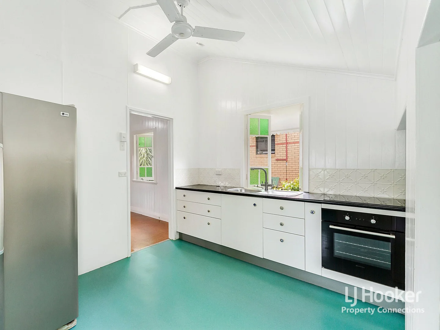 Additional image 5 of 114 Oxley Avenue, Woody Point QLD 4019