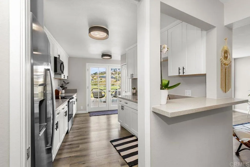 Additional image 15 of 2544 Navarra Dr Unit 12, Carlsbad, CA 92009