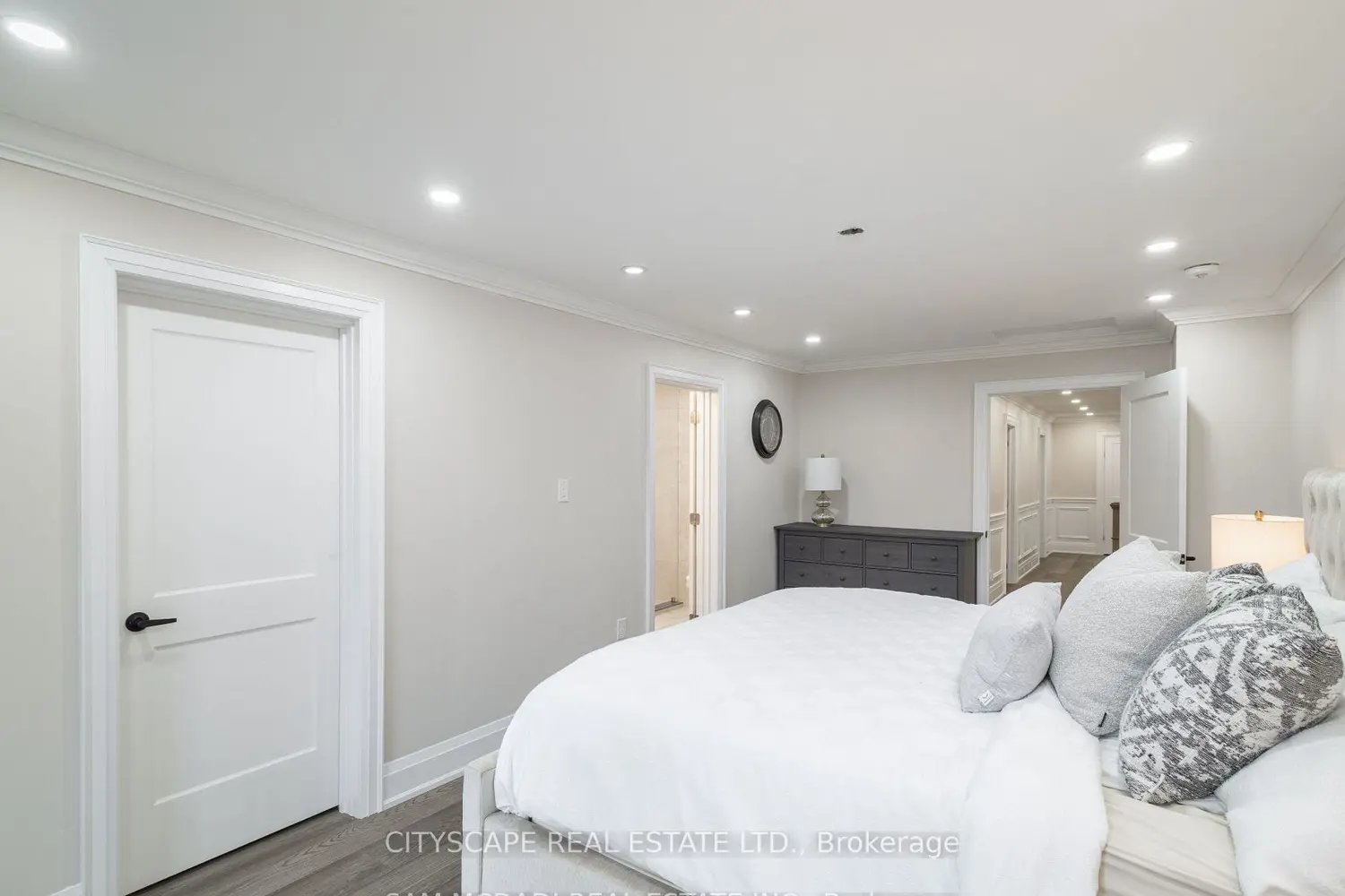 Additional image 10 of 1270 Saginaw Crescent