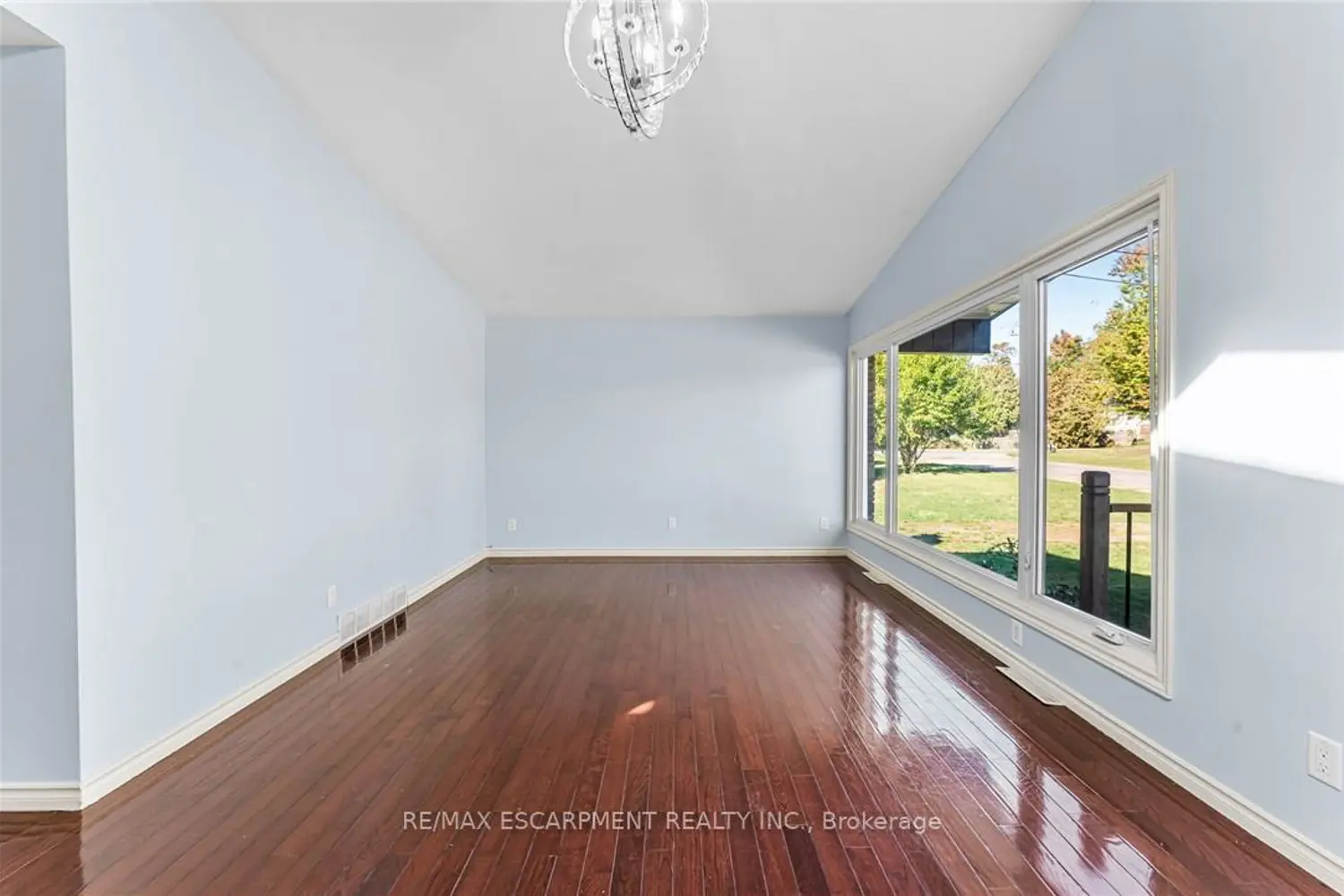 Additional image 7 of 6122 Mayfair Drive