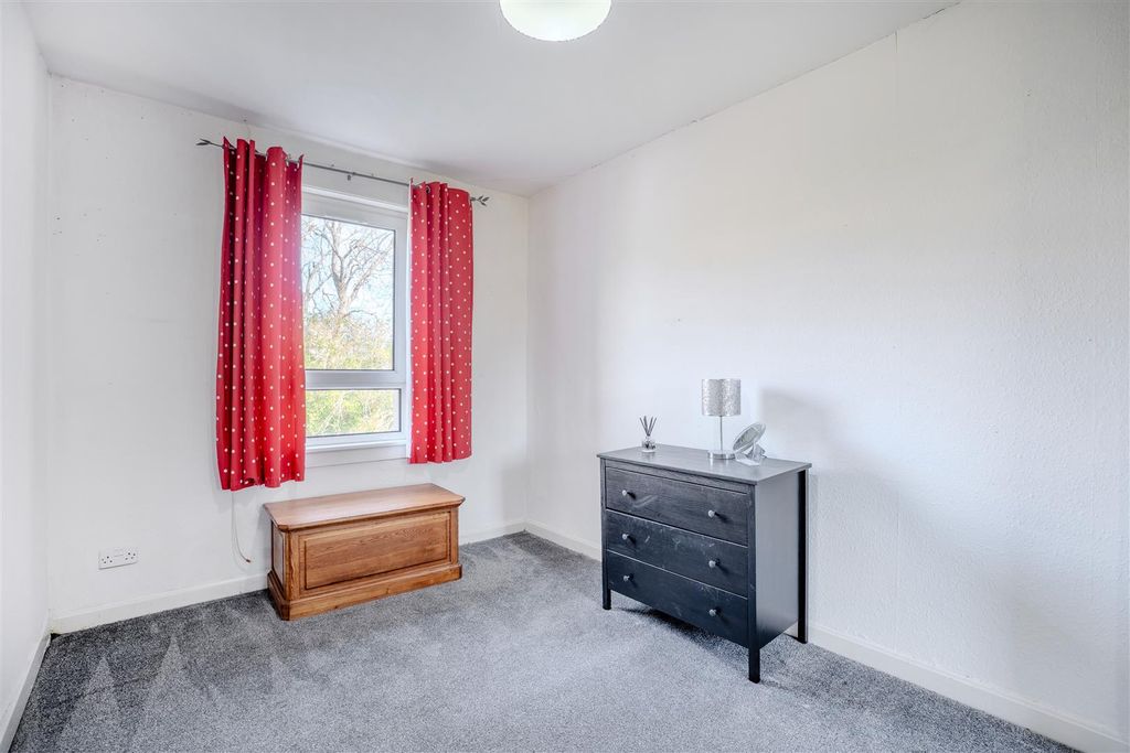 Additional image 13 of 2 bed flat to rentCathcart Road, Rutherglen, Glasgow G73