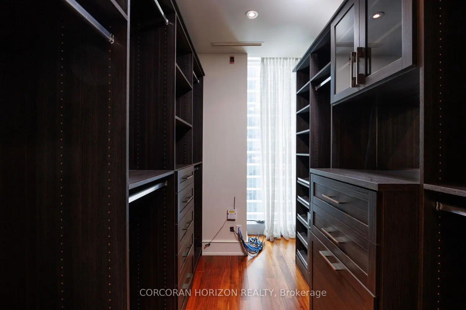 Additional image 17 of 183 Wellington Street 2403