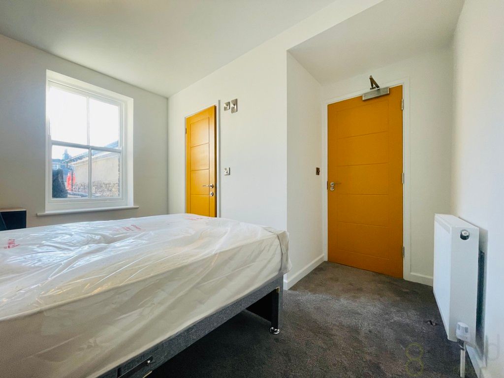 Additional image 3 of 5 bed maisonette to rentBrighton Road, Worthing BN11