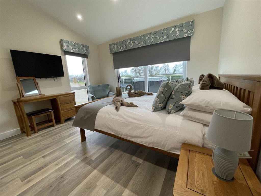 Additional image 3 of 4 bed semi-detached house to rentIlchester, Yeovil BA22