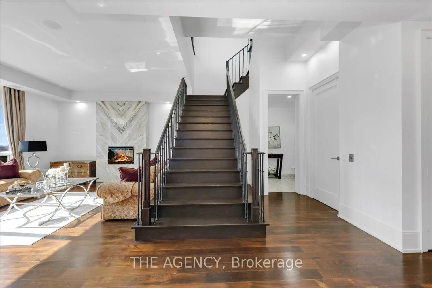 Additional image 10 of 70 Roehampton Avenue Ph15