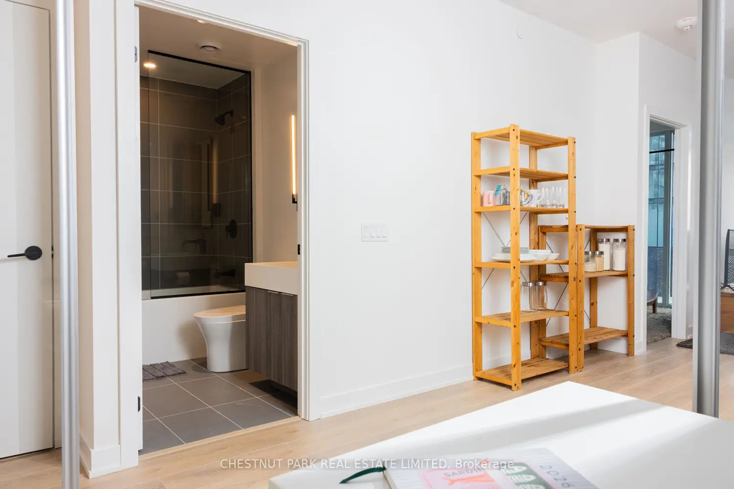 Additional image 5 of 117 Broadway Avenue 1807