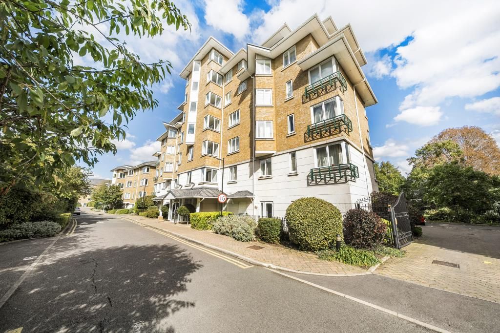 Additional image 20 of 3 bed flat to rentStrand Drive, Richmond TW9