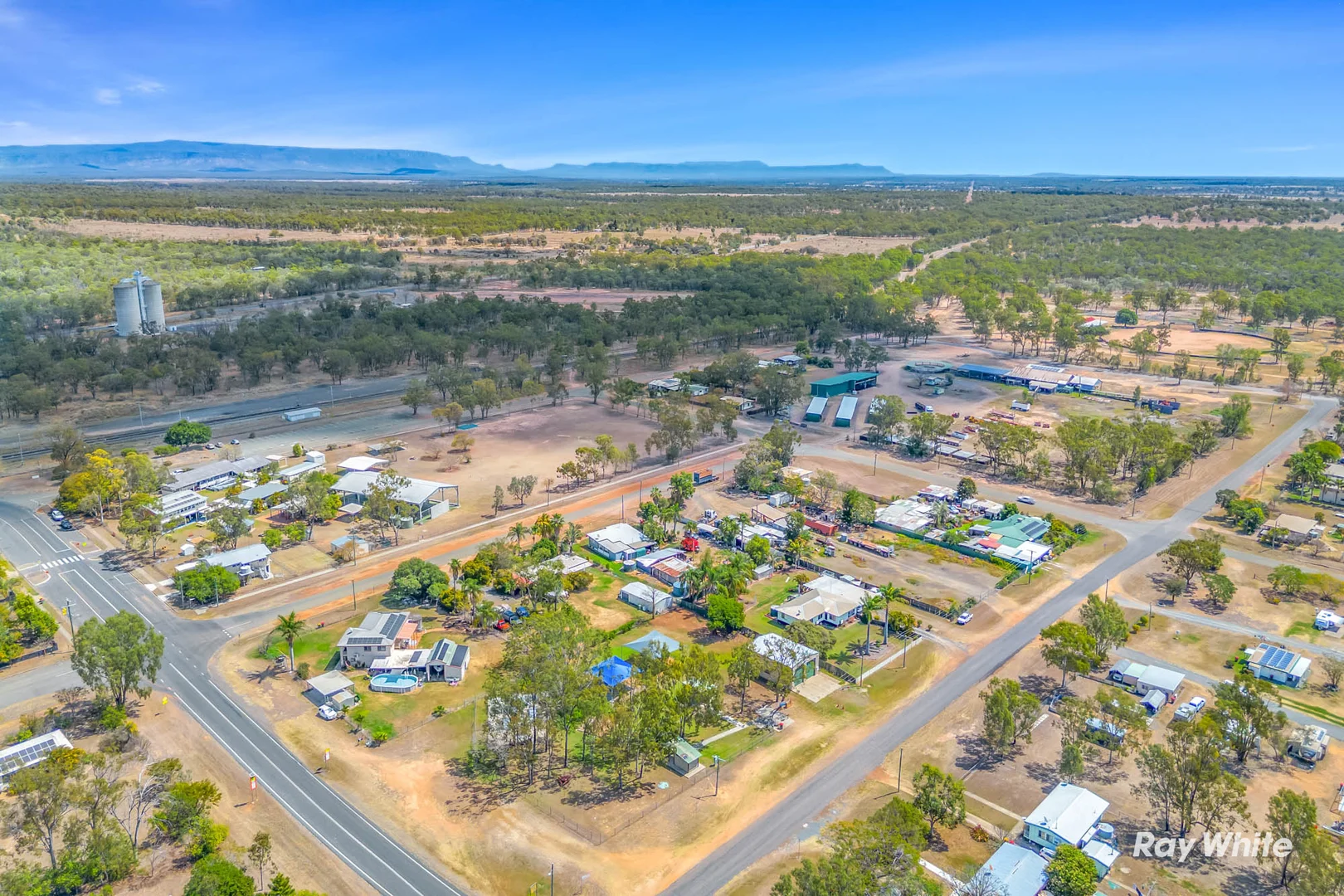 Additional image 23 of 30 Blackall Street, Dingo QLD 4702