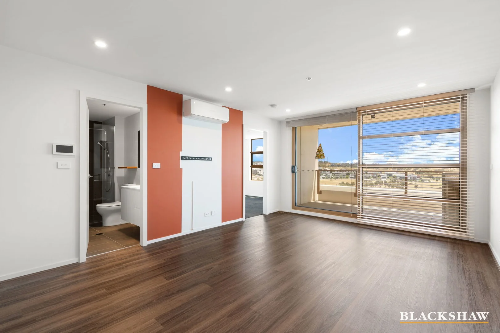 411/43 Arthur Blakeley Way, Coombs ACT 2611