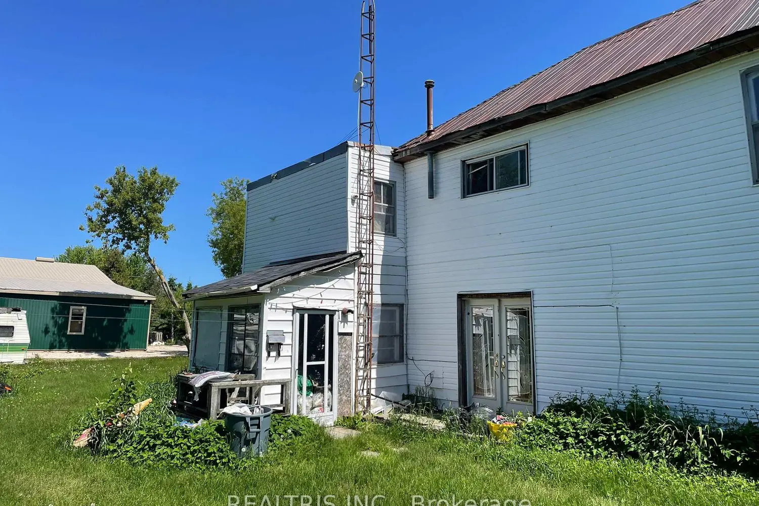 Additional image 20 of 682419 260 Side Road