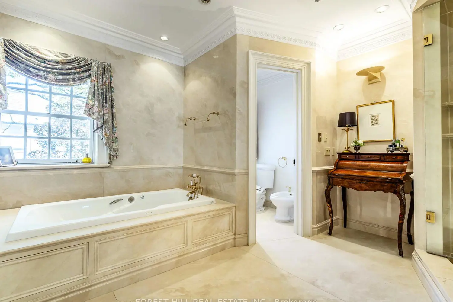 Additional image 14 of 11 Dewbourne Avenue