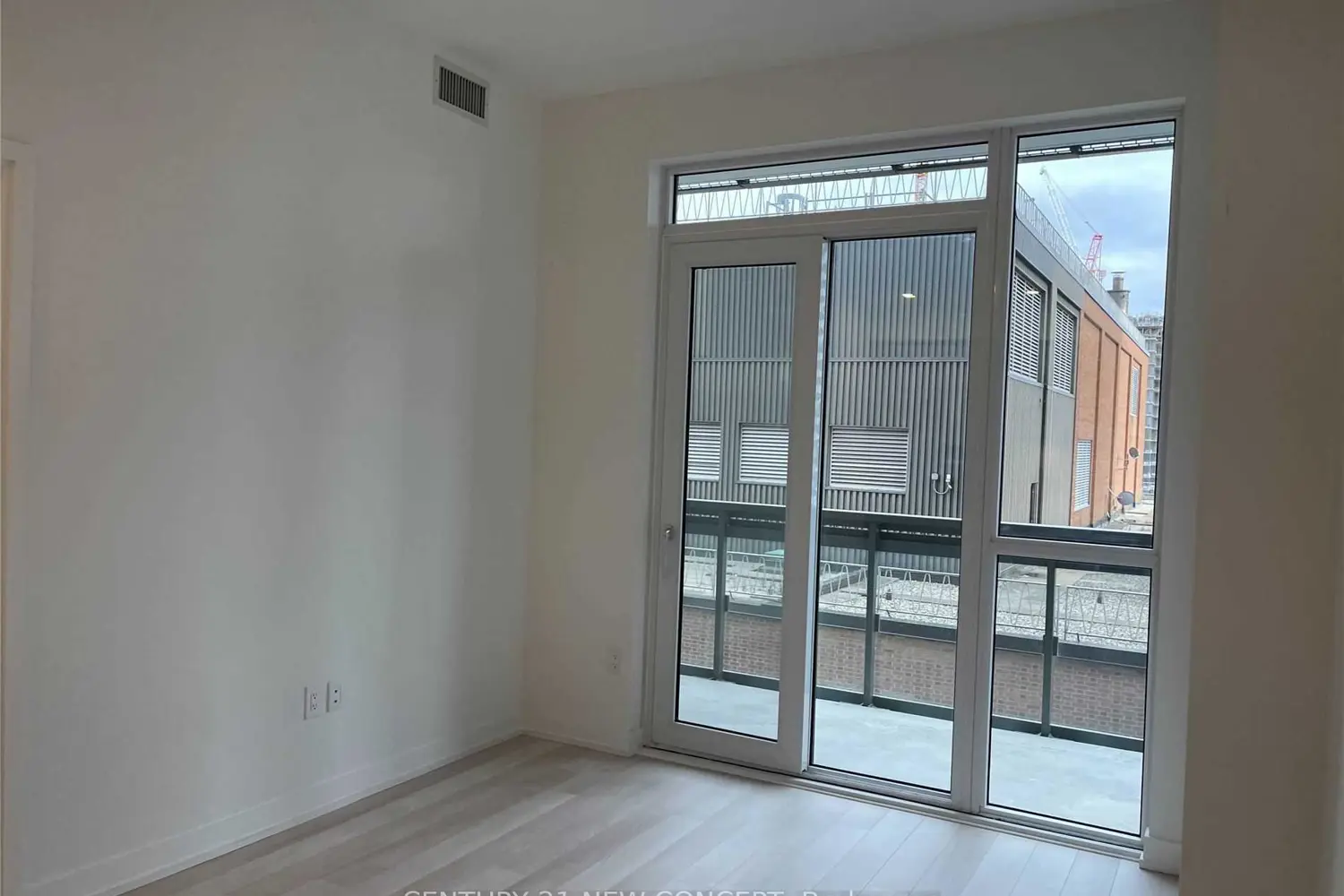 Additional image 10 of 39 Roehampton Avenue 1204