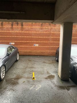 St. Andrews Square Parking Space, Glasgow G1, Property to rent