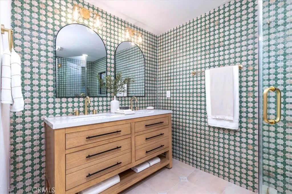 Additional image 41 of 312 N Bronson Avenue, Los Angeles, CA 90004