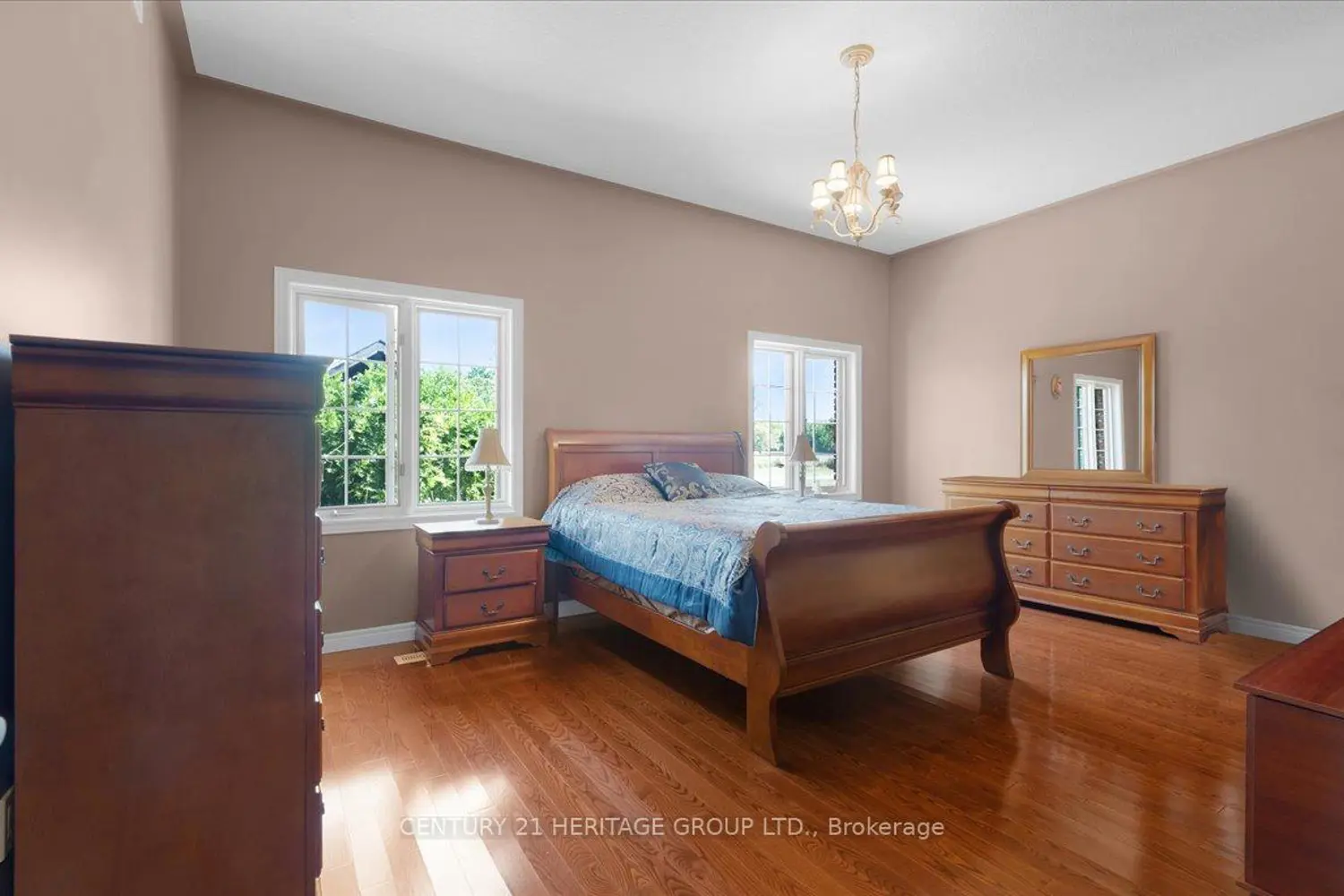 Additional image 12 of 1945 Abingdon Road