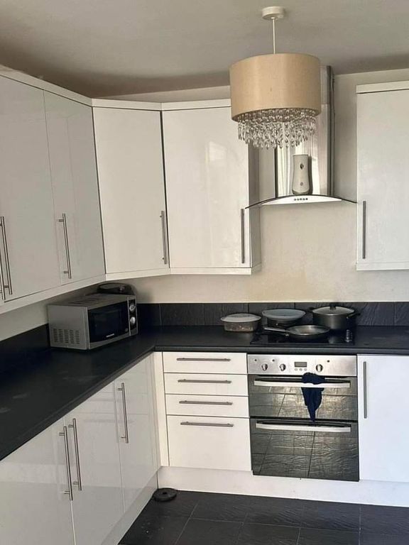 Additional image 4 of 2 bed flat to rentLondon Road, Crawley RH10