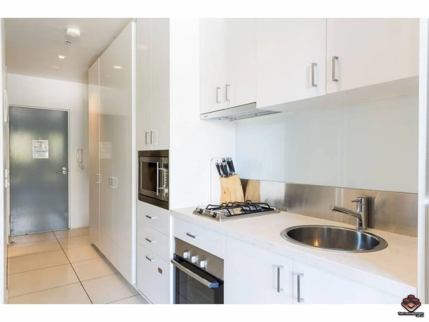 Additional image 3 of ID:21126667/153B High Street, Prahran VIC 3181