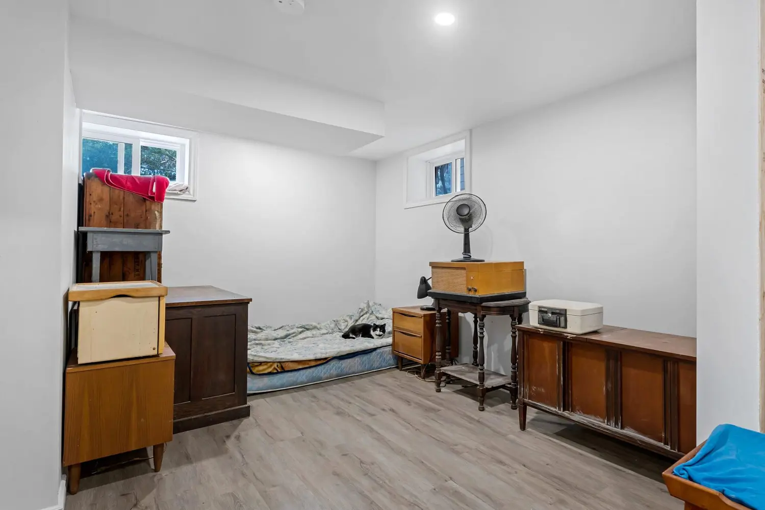 Additional image 15 of 1986 Stanley Av Avenue