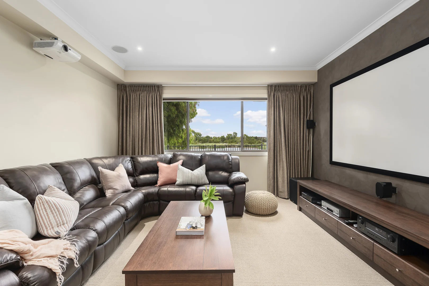 Additional image 11 of 32 Portland Place, Waterways VIC 3195