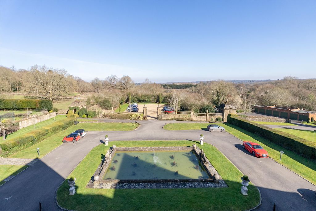 Additional image 21 of 3 bed flat to rentOckham Lane, Cobham, Surrey KT11