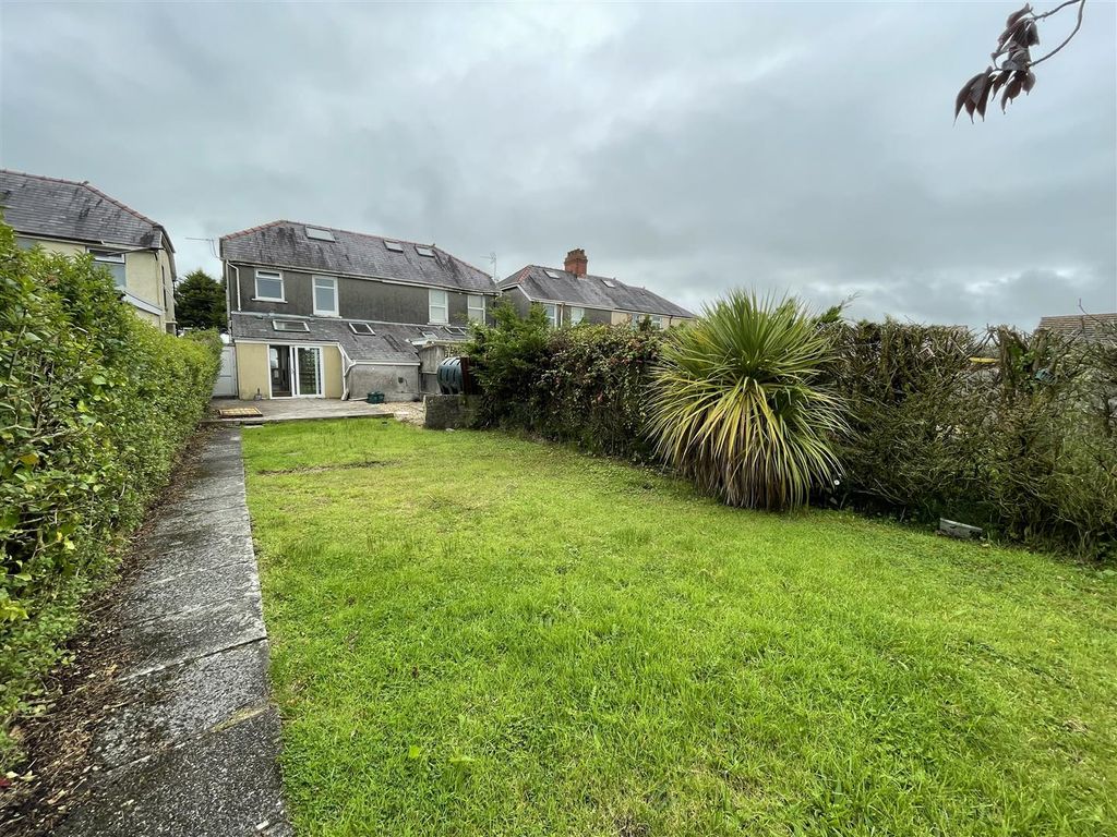 Additional image 26 of 3 bed semi-detached house to rentBethania Road, Upper Tumble, Llanelli SA14
