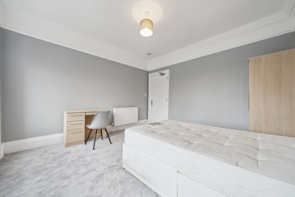 Additional image 7 of 4 bed flat to rentPort Street, Stirling, Stirling FK8