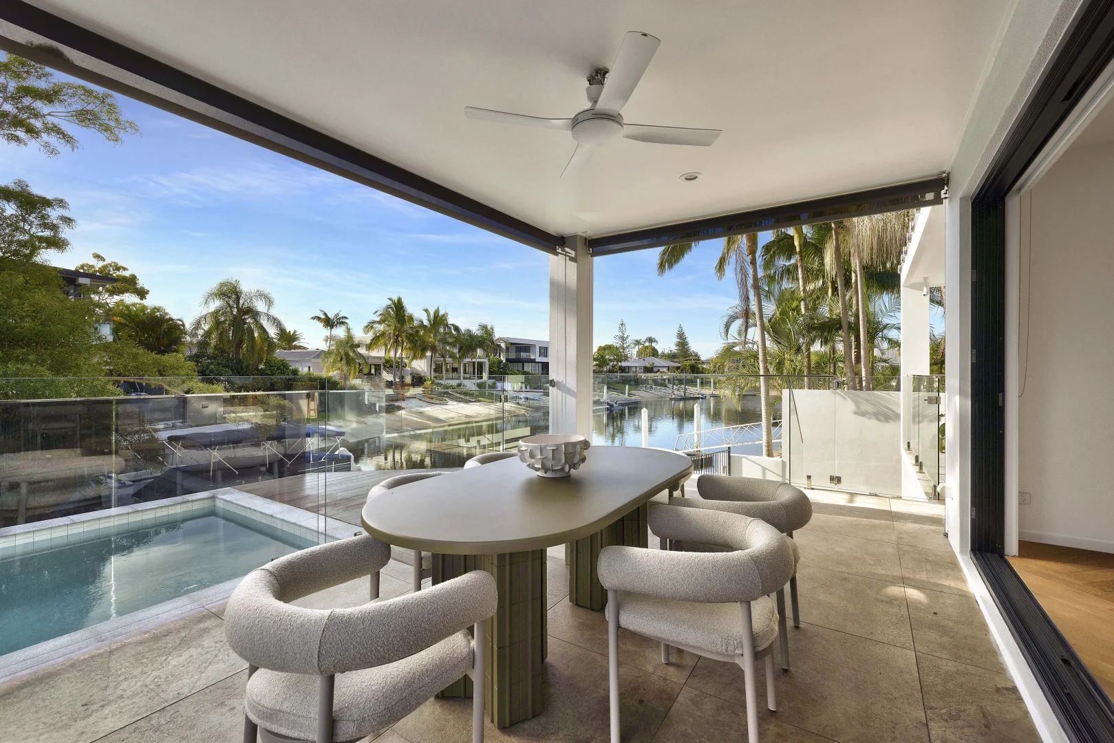 1/12 Sheridan Park Avenue, Broadbeach Waters QLD 4218