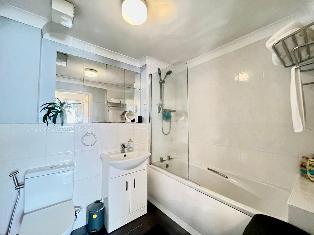 Additional image 17 of 2 bed flat to rentHartford Street, Newcastle Upon Tyne NE6