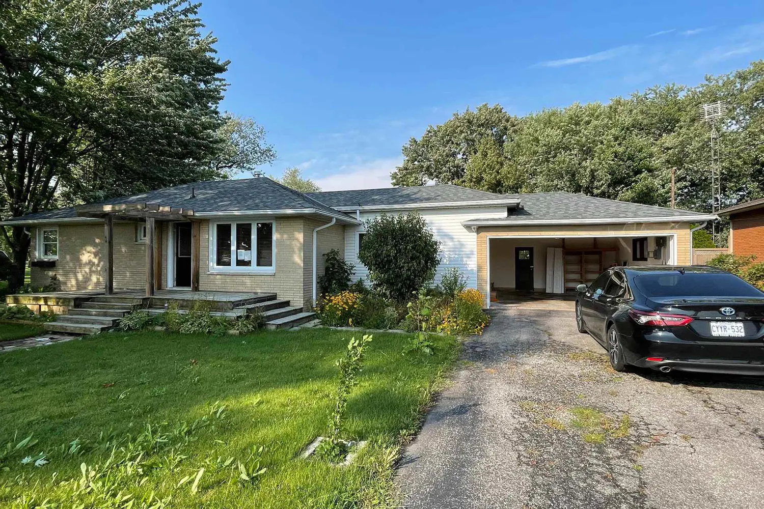 Additional image 3 of 335 Robson Road