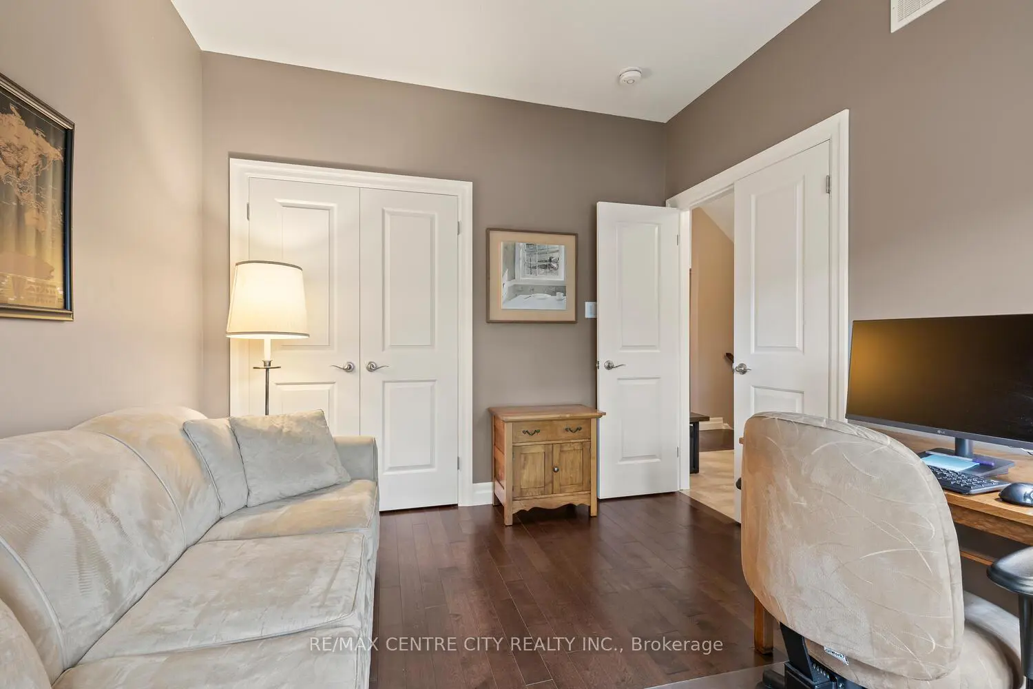 Additional image 3 of 24-2081 Wallingford Avenue