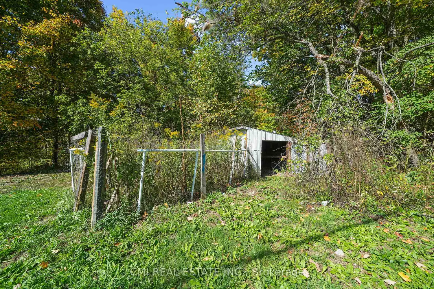 Additional image 18 of 1093 South Lake Road