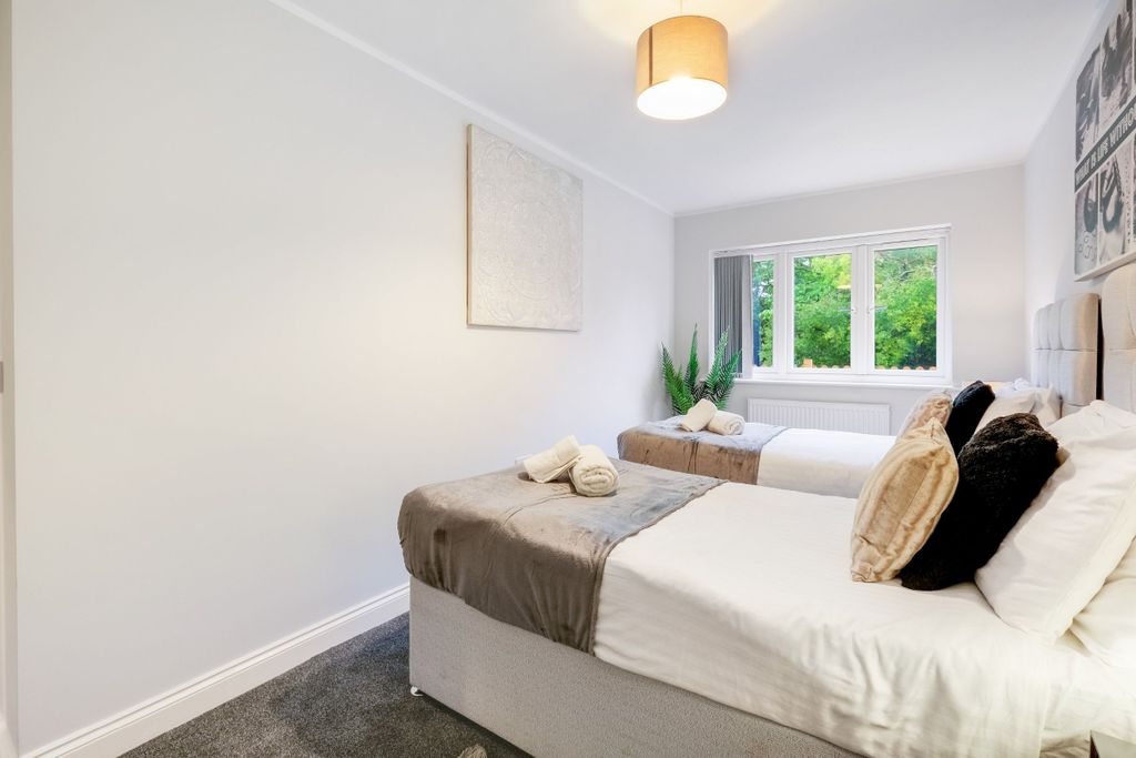 Additional image 18 of 2 bed flat to rentWest Wycombe Road, High Wycombe HP12