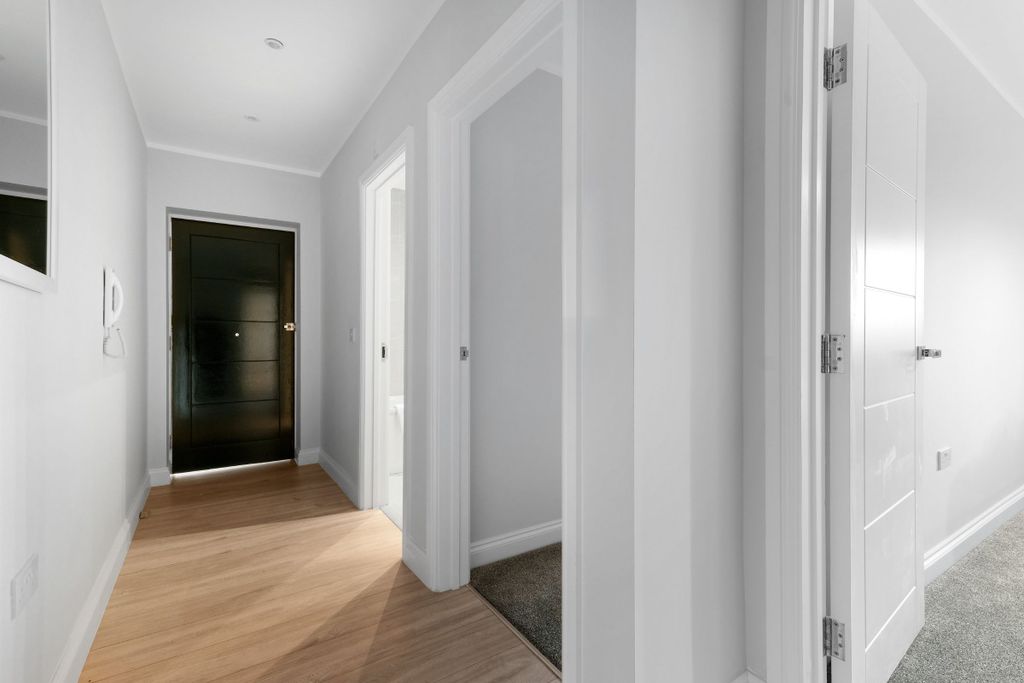 Additional image 16 of 2 bed flat to rentWest Wycombe Road, High Wycombe HP12