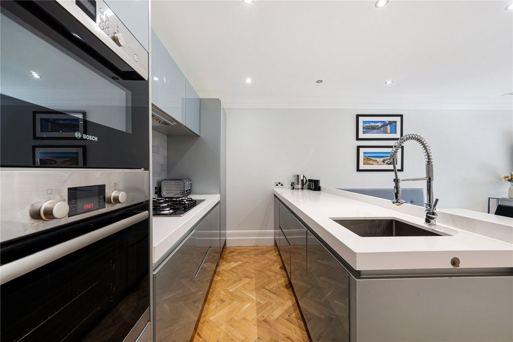 Additional image 6 of 2 bed flat to rentAdlington Road, Wilmslow, Cheshire SK9