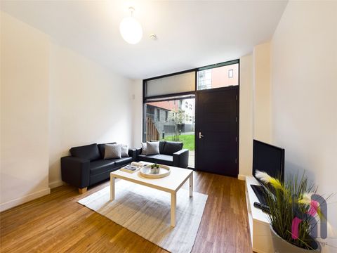 The Courtyard, Plaza Boulevard, Liverpool, Liverpool, Townhouse L8,