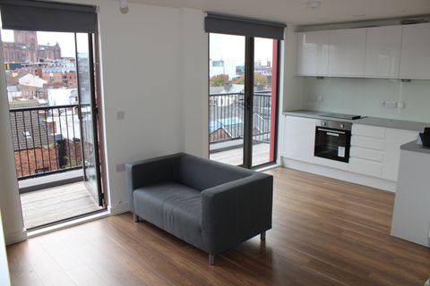Wolstenholme Square (Block E), Liverpool L1