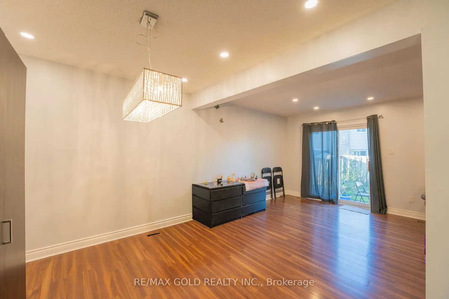 Additional image 8 of 900 Central Park Drive 107