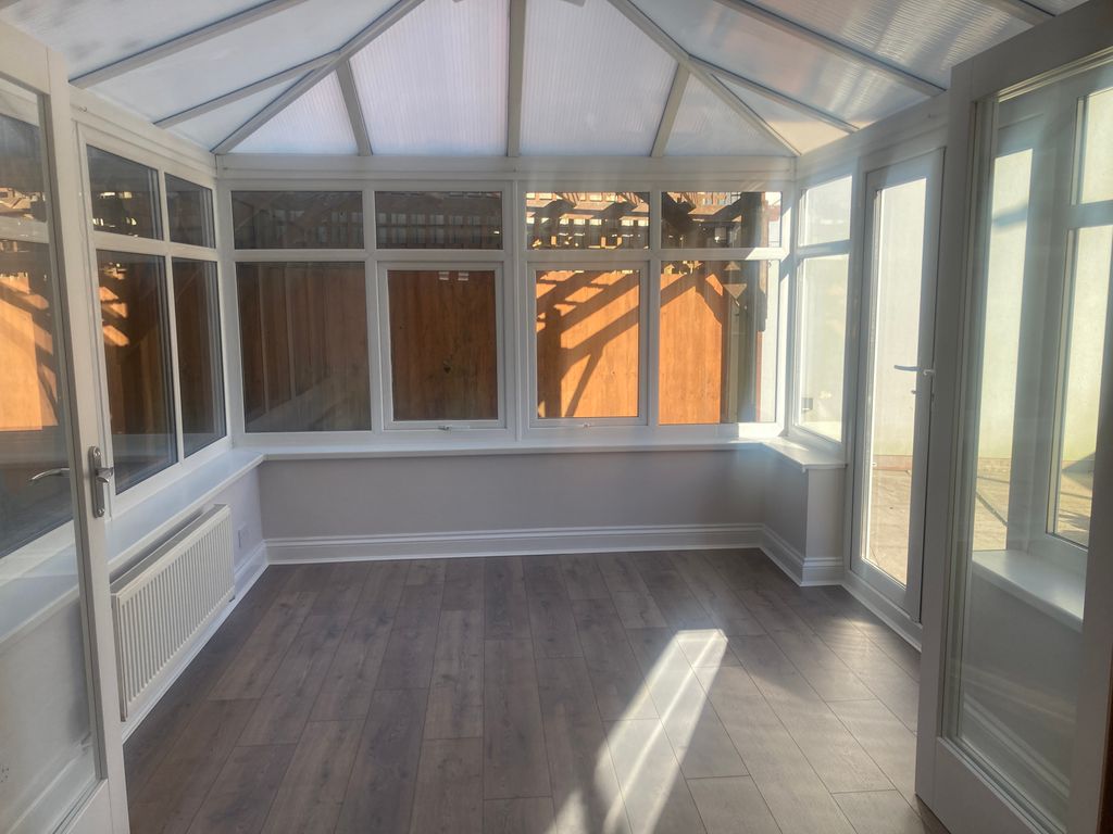 Additional image 6 of 3 bed property to rentMaes Yr Ehedydd, Carmarthen SA31