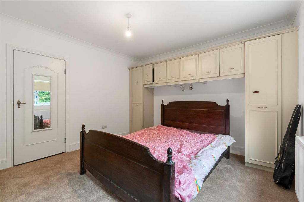 Additional image 18 of 5 bed detached house to rentKeepers Road, Sutton Coldfield B74