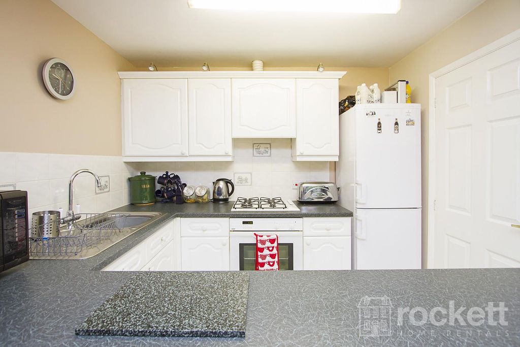 Additional image 8 of 2 bed flat to rentTolkien Way, Hartshill, Stoke-On-Trent, Staffordshire ST4